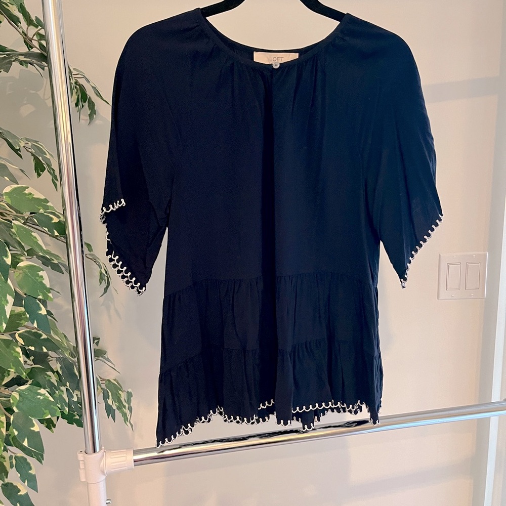 Loft tiered navy blue top